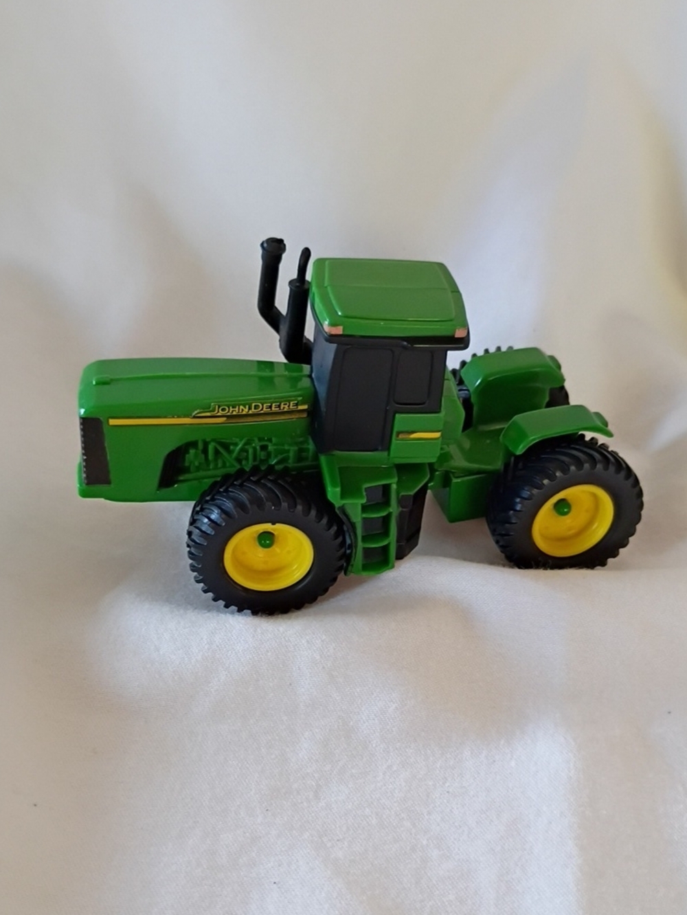 EUC John Deere Ertl Toy Tractor G0156YL01 Imaginary Play Farm